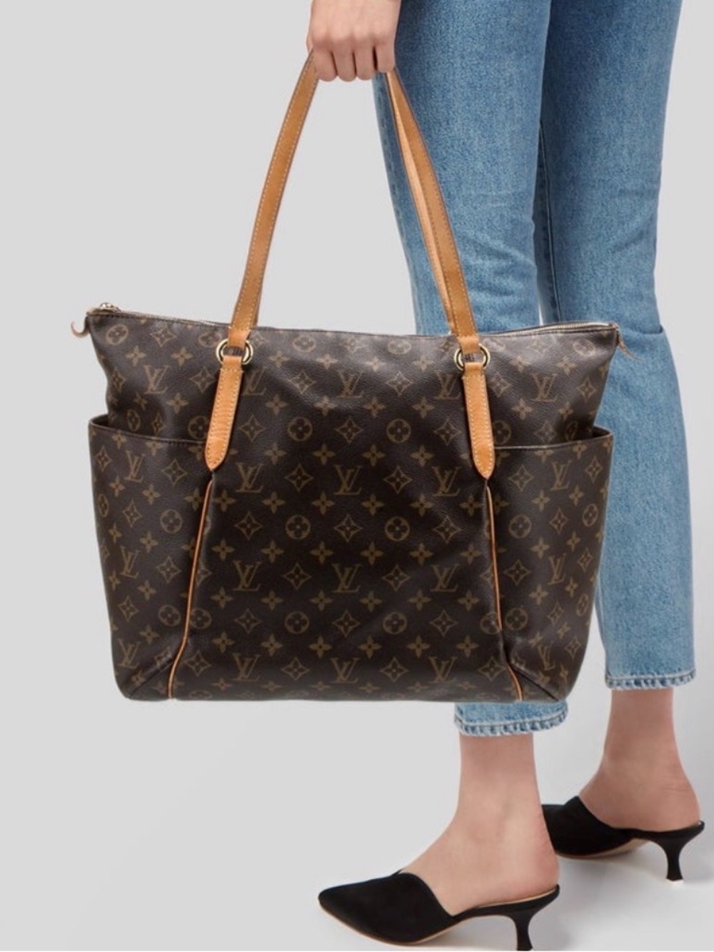 Louis Vuitton Monogram Canvas Tote with Natural Vachetta Straps